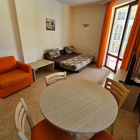 Lilou - 3 Pools, Spa, Gym, Playgrounds Apartamento Sunny Beach