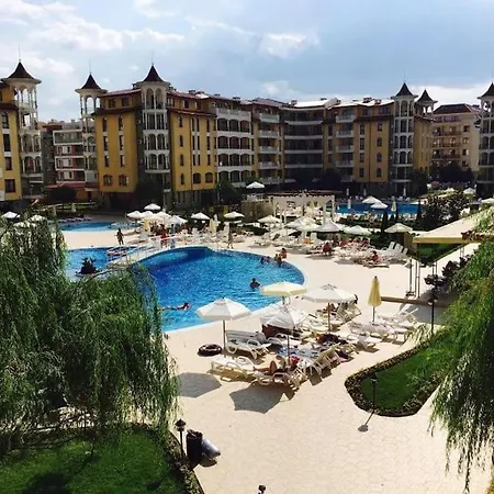 Lilou - 3 Pools, Spa, Gym, Playgrounds Sunny Beach