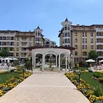 Lilou - 3 Pools, Spa, Gym, Playgrounds