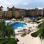 Lilou - 3 Pools, Spa, Gym, Playgrounds Sunny Beach